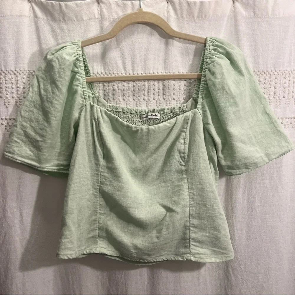 Abercrombie Pale Green Linen Square Neck Puff Sleeve Blouse size Medium